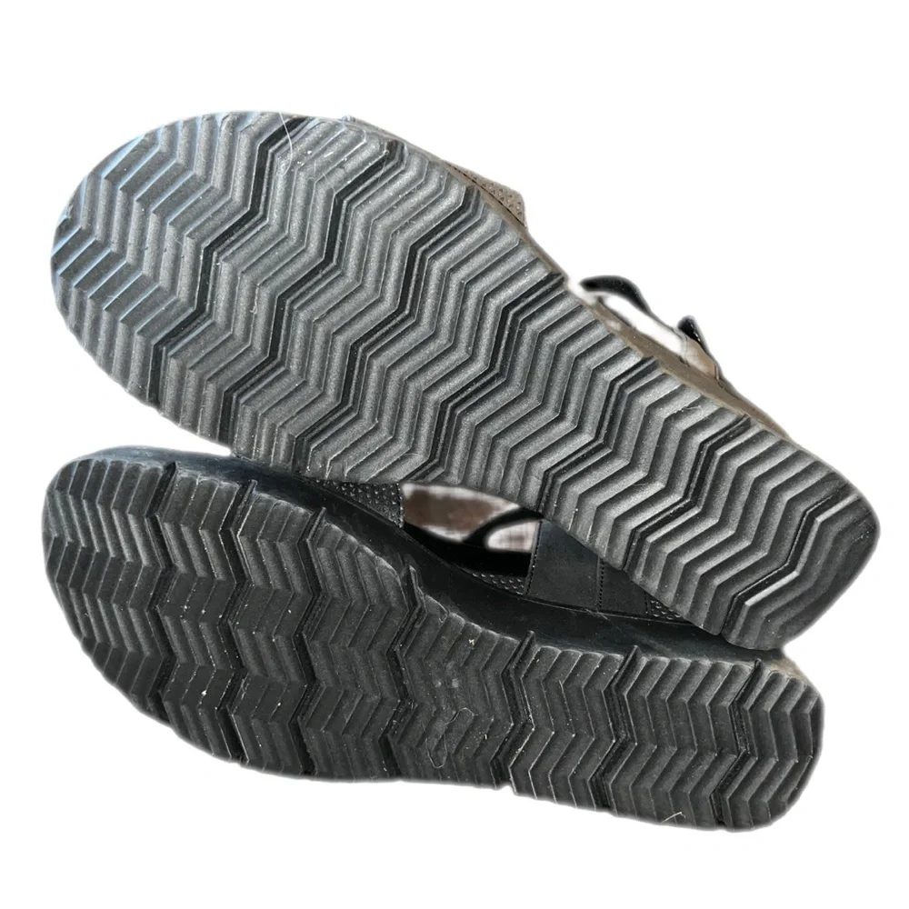Hocus Pocus Sandals Philo a wedge size 9M